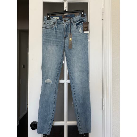 NWT Kut From The Kloth Carlo ankle skinny size 2  
26”inseam distressed - Picture 2 of 8